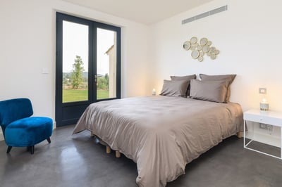 Luxury Villa Photo #16