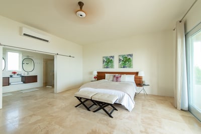 Luxury Villa Photo #64