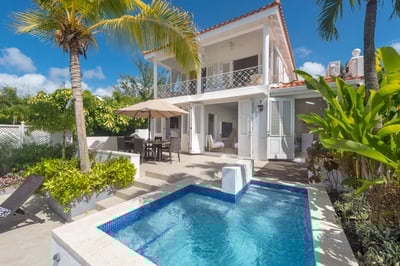 Luxury Villa Photo #2
