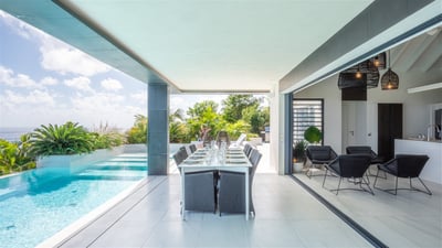 Kitchen & Dining Area