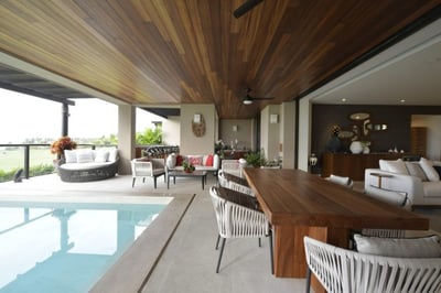 Luxury Villa Photo #3