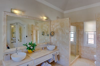 Luxury Villa Photo #79