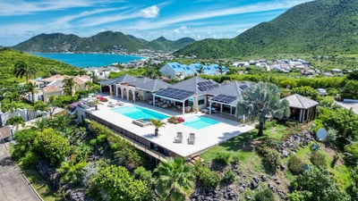 Luxury Villa Photo #2