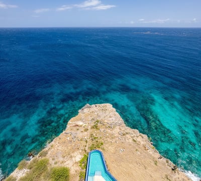 Luxury Villa Photo #5