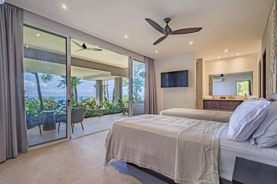 Luxury Villa Photo #45