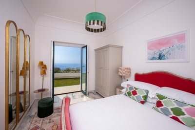 Luxury Villa Photo #37