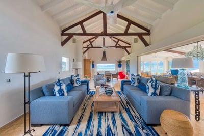 Luxury Villa Photo #13