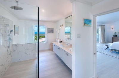 Luxury Villa Photo #16