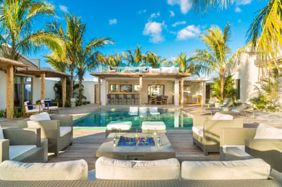 Luxury Villa Photo #12