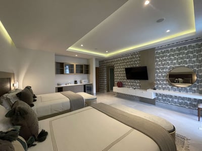 Luxury Villa Photo #53