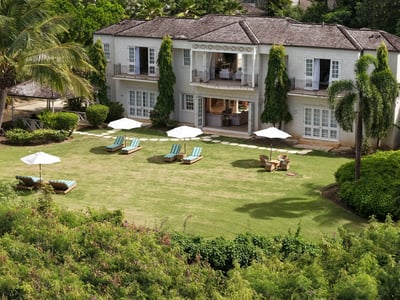 Luxury Villa Photo #2