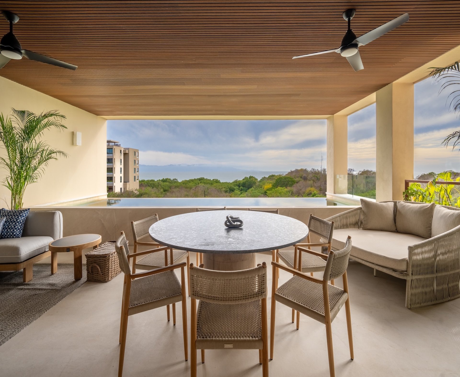 Surf Residences 221 - 3