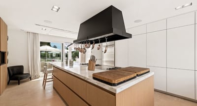 Luxury Villa Photo #17