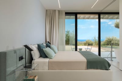 Luxury Villa Photo #53