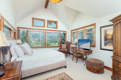 Luxury Villa Photo #9