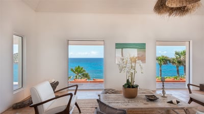 Living Area: Nice lounge area, Air conditioning, corner with HD-TV, Apple TV. Opens onto the terrace