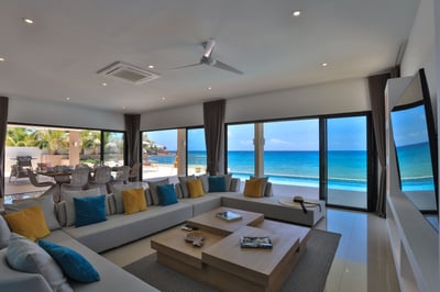 Luxury Villa Photo #28