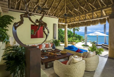 Luxury Villa Photo #15