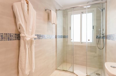 Luxury Villa Photo #25