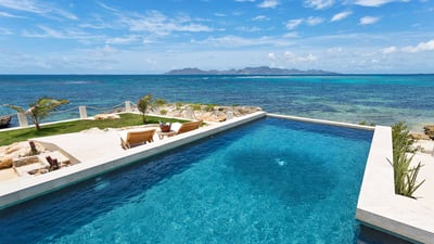 Luxury Villa Photo #3