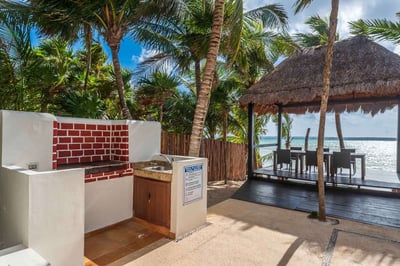 Luxury Villa Photo #7