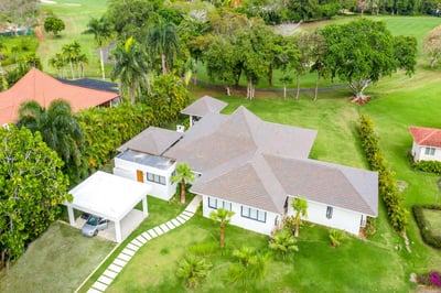 Luxury Villa Photo #2