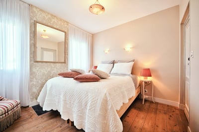 Luxury Villa Photo #12