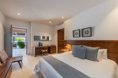 Luxury Villa Photo #74