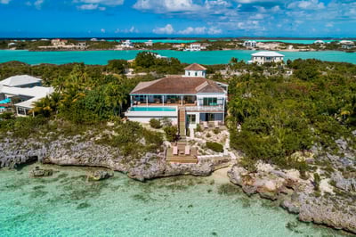 Luxury Villa Photo #2