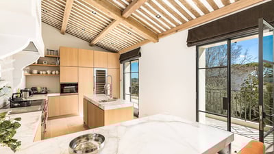 Luxury Villa Photo #18