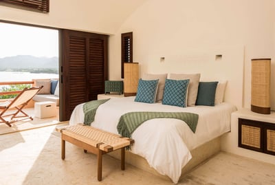 Luxury Villa Photo #18