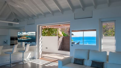 Luxury Villa Photo #26