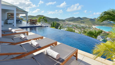 Luxury Villa Photo #2