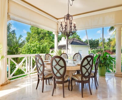 Luxury Villa Photo #13