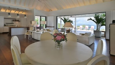 Luxury Villa Photo #29