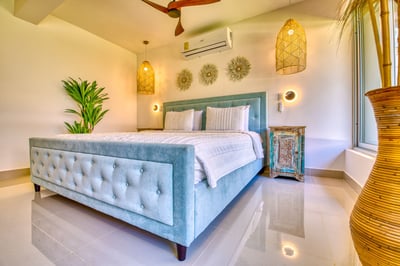 Luxury Villa Photo #58