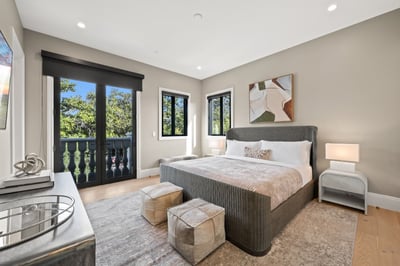 Luxury Villa Photo #38
