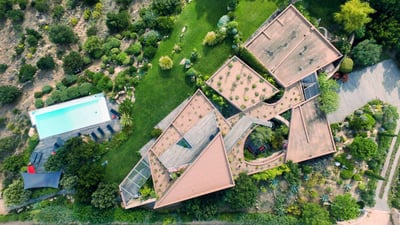 Luxury Villa Photo #28