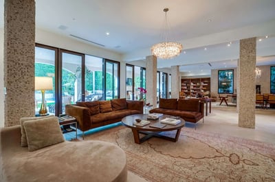 Luxury Villa Photo #15