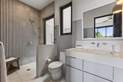 Luxury Villa Photo #36