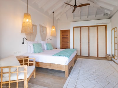 Luxury Villa Photo #31
