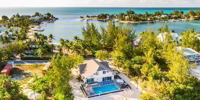 Luxury Villa Photo #2