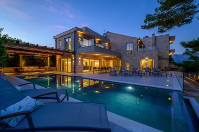 Luxury Villa Photo #21