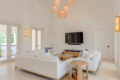 Luxury Villa Photo #10