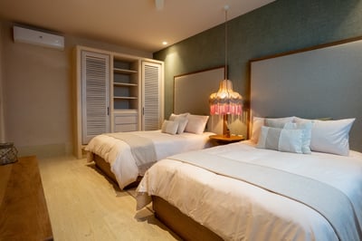 Luxury Villa Photo #20