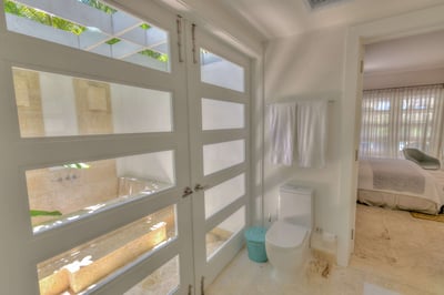 Luxury Villa Photo #42