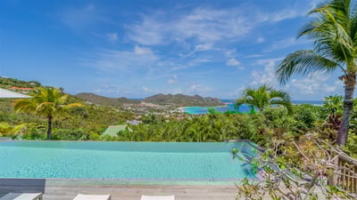 Luxury Villa Photo #8