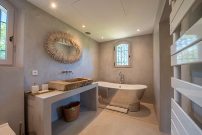 Luxury Villa Photo #24
