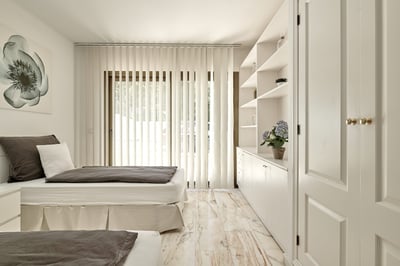 Luxury Villa Photo #32
