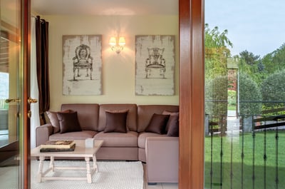 Luxury Villa Photo #6